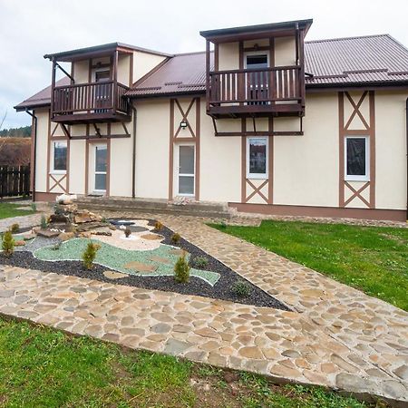 Котедж "Під Горбком" Korchin Exterior photo